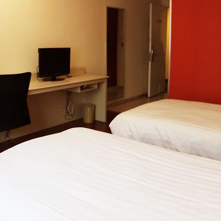 Hanting Express Wuxi Dongjiang Xindong Square Esterno foto